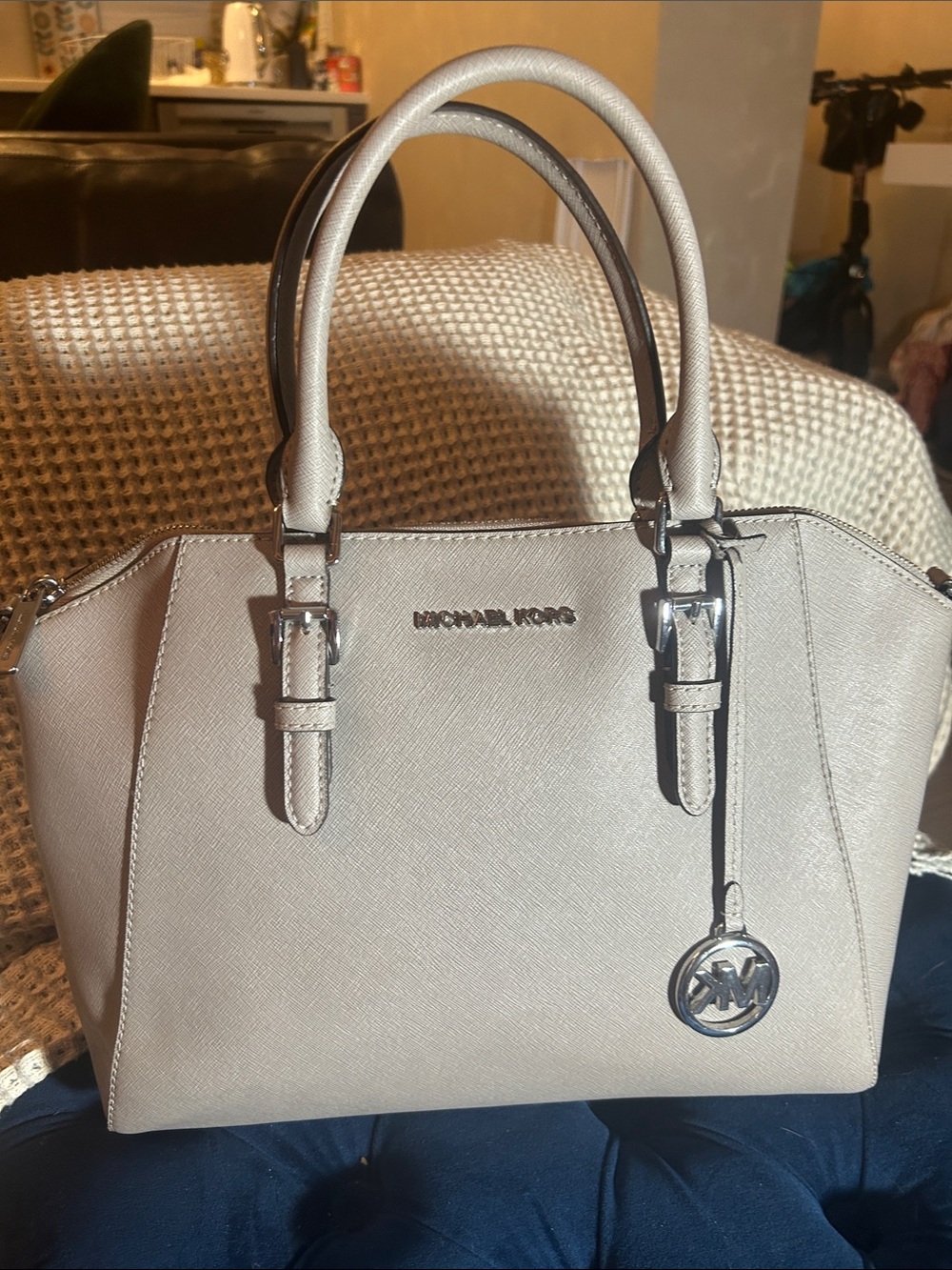 Like New Michael Kors Saffiano Leather Satchel in Light Grey